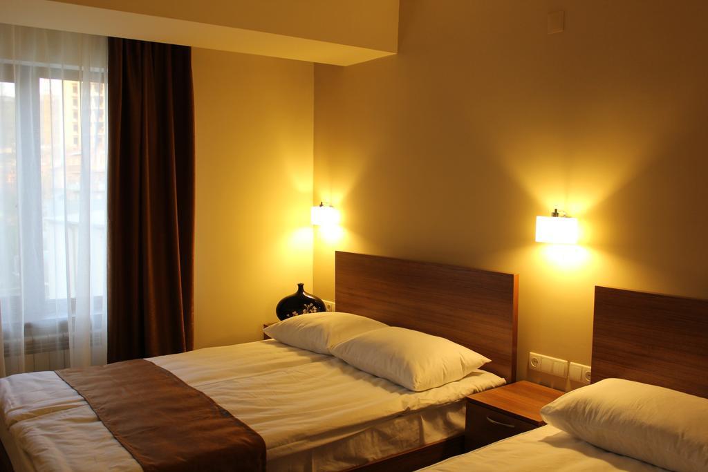 5Th Floor Guest House Erévan Extérieur photo